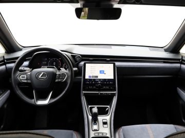 Lexus LBX
